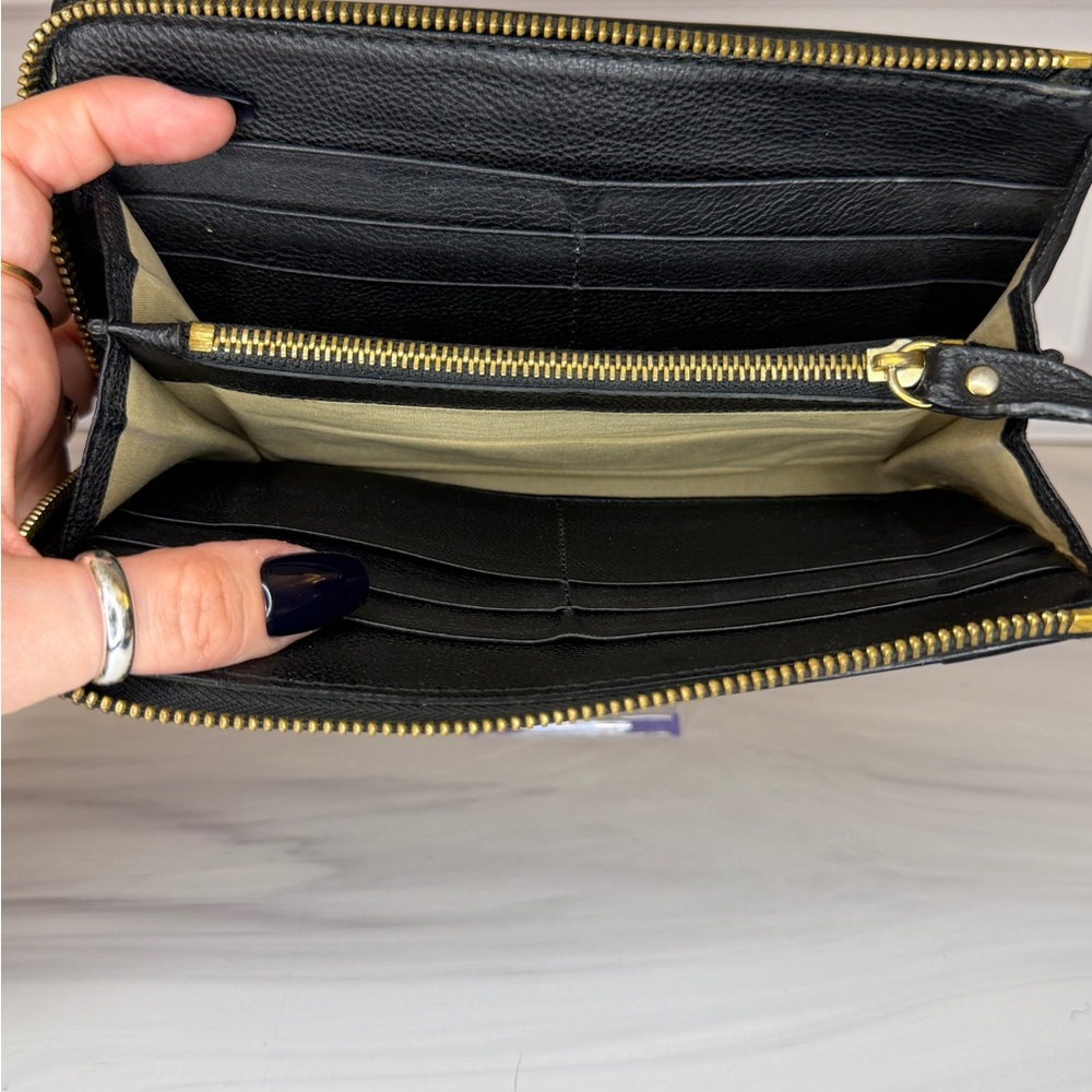 Chloé Elsie Black Leather Zip-Around Wallet Gold Twist Lock - Picture 11 of 13